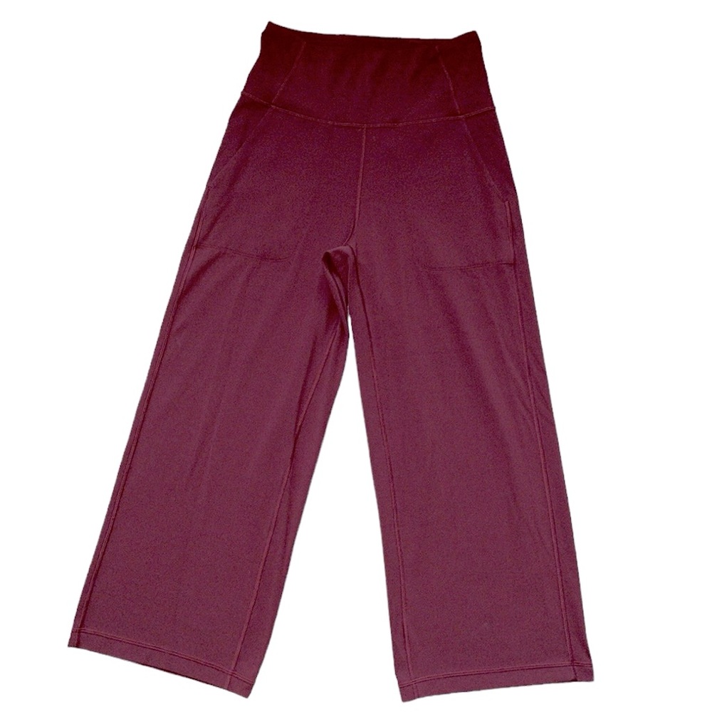 Lululemon Align Wide Leg Super-High-Rise Crop
23" Red Merlot, Size 6 - Picture 3 of 12